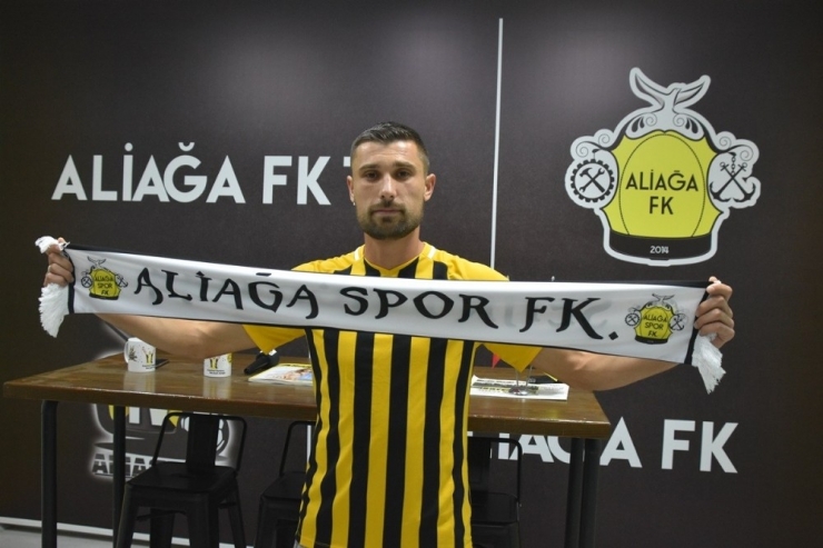 Aliağaspor Kadrosuna 4 Yeni İsim