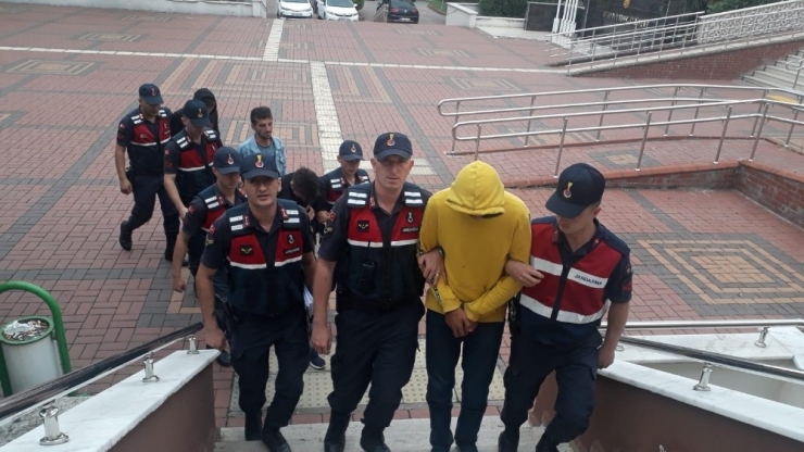 Akü Hırsızları Tutuklandı