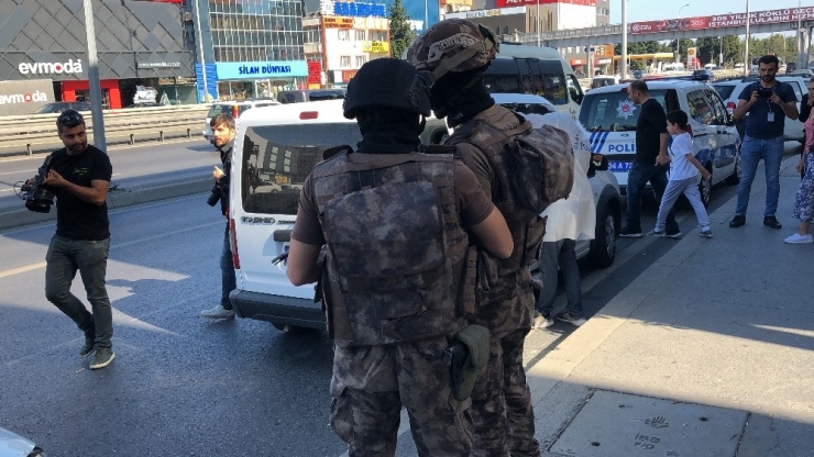 "Çocuğum Hasta Kusura Bakmayın" Dedi, Bankayı Soydu