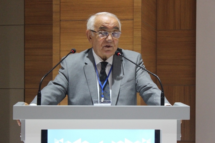 Uluslararası Akademik Filoloji Çalışmaları Konferansı Başladı