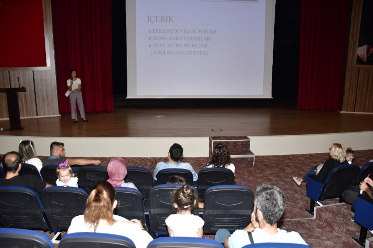 Biga Belediyesi Kreşlerinde Anne-babalara Seminer
