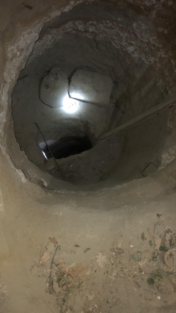 Define Ararken Jandarmaya Yakalandılar