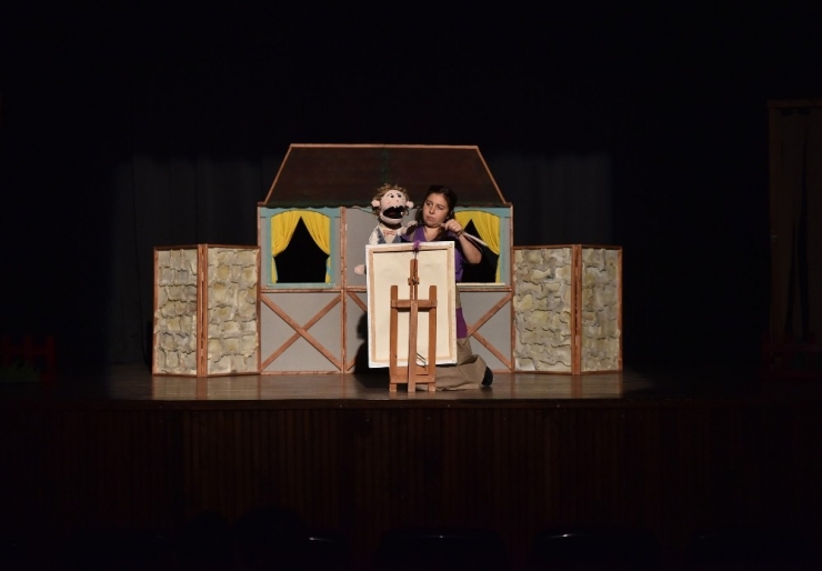 Çocuklar Tiyatro Keyfini Tepebaşı’nda Yaşadı