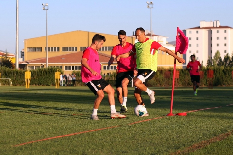 Kayserispor Yarın Gidecek