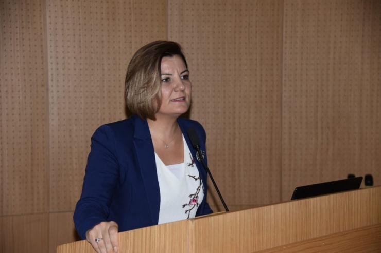 Başkan Hürriyet Müteahhitlerle Bir Araya Geldi