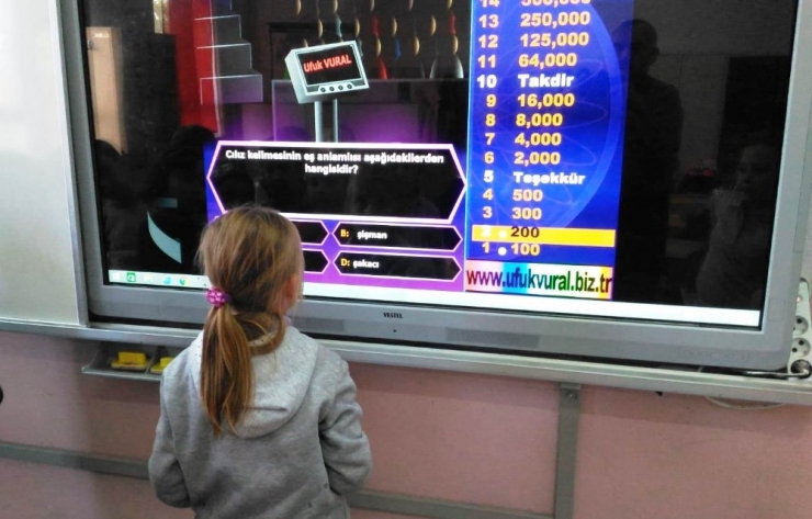 Öğrenciler ’Kim 500 Puan İster’ Yarışmasını Çok Sevdi