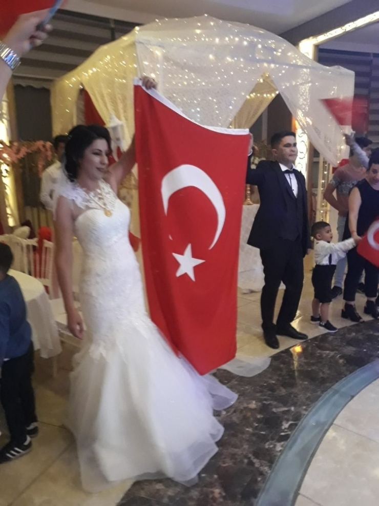 Fırat Kalkanı Gazisine Nişanlısından Düğün Sürprizi