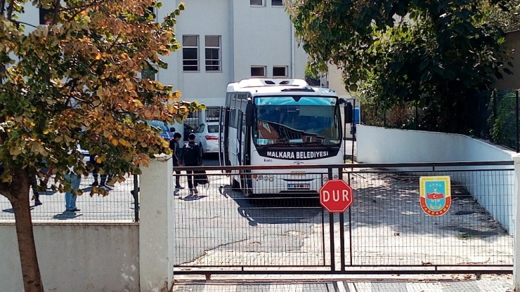 Jandarmanın Yol Kontrolünde 19 Kaçak Göçmen Yakalandı