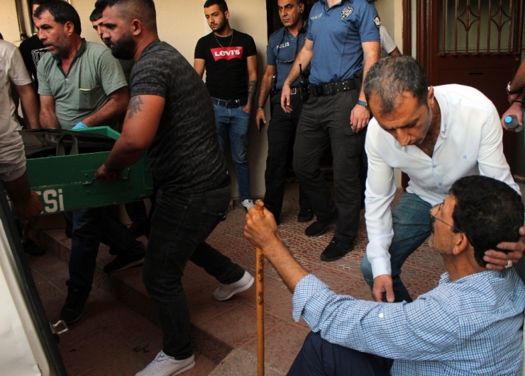 Kayıp Genç Üç Gün Sonra Evin Çatısında Ölü Olarak Bulundu
