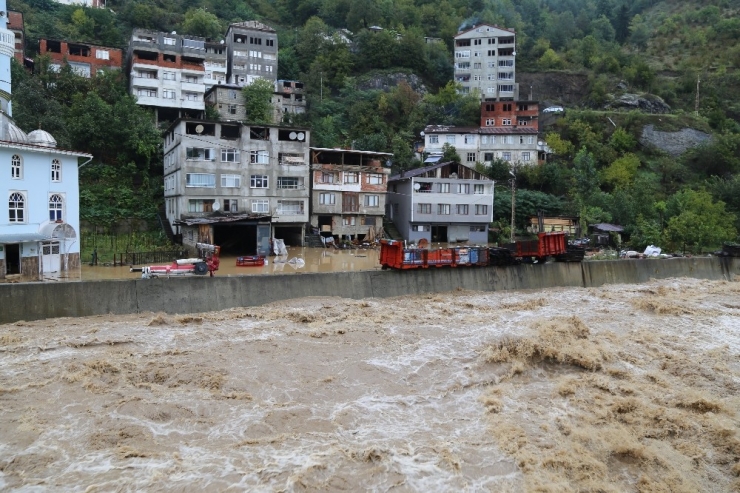 Artvin’in Borçka İlçesinde Sel