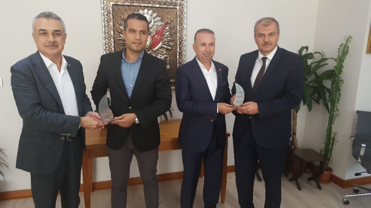 Aydın’daki Okullara Boya Desteği