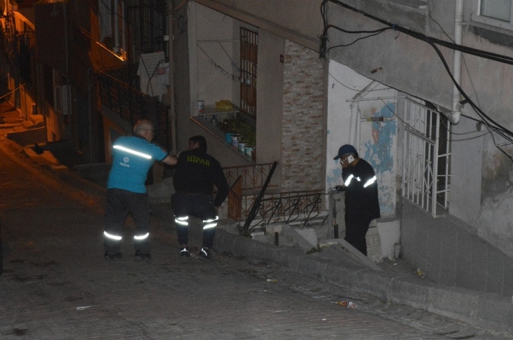 Kâğıthane’de Doğalgaz Ve Elektrik Patlaması Paniğe Neden Oldu