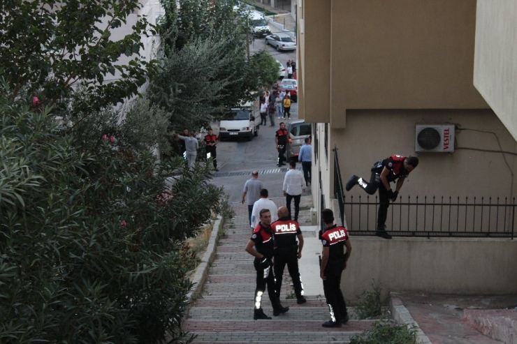 İzmir’de İki Grup Arasındaki Kavga Ortalığı Karıştırdı