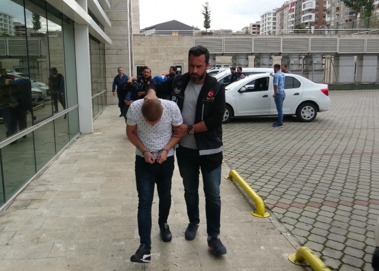 Samsun’da Uyuşturucu Operasyonu: 3 Gözaltı