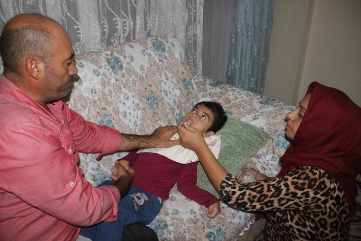 Ölüm Döşeğindeki Minik Müslüm Uzatılacak Yardım Elini Bekliyor