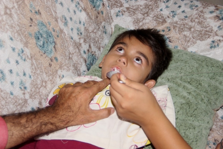 Ölüm Döşeğindeki Minik Müslüm Uzatılacak Yardım Elini Bekliyor