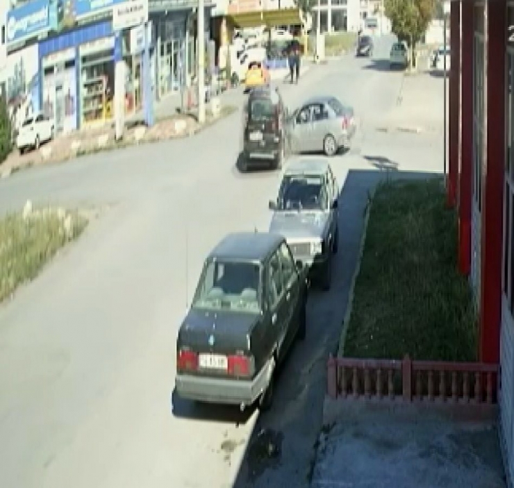 Kaza Anı Güvenlik Kamerasında