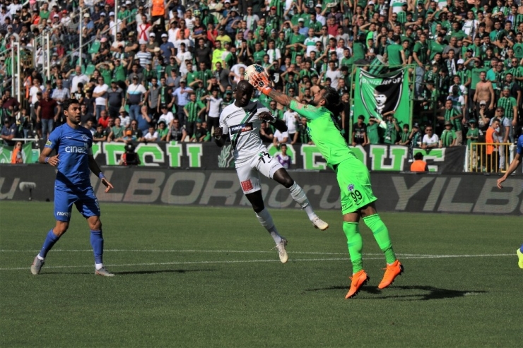 Süper Lig: Denizlispor: 0 - Kasımpaşa: 0 (İlk Yarı)