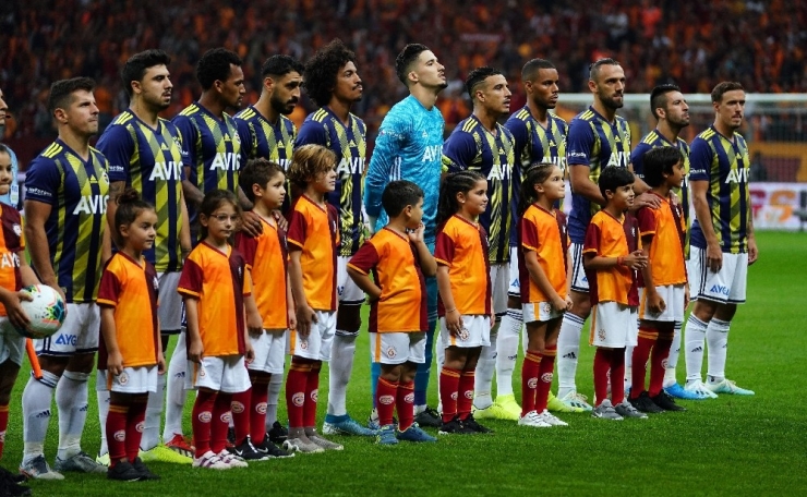 Süper Lig: Galatasaray: 0 - Fenerbahçe: 0 (Maç Devam Ediyor)