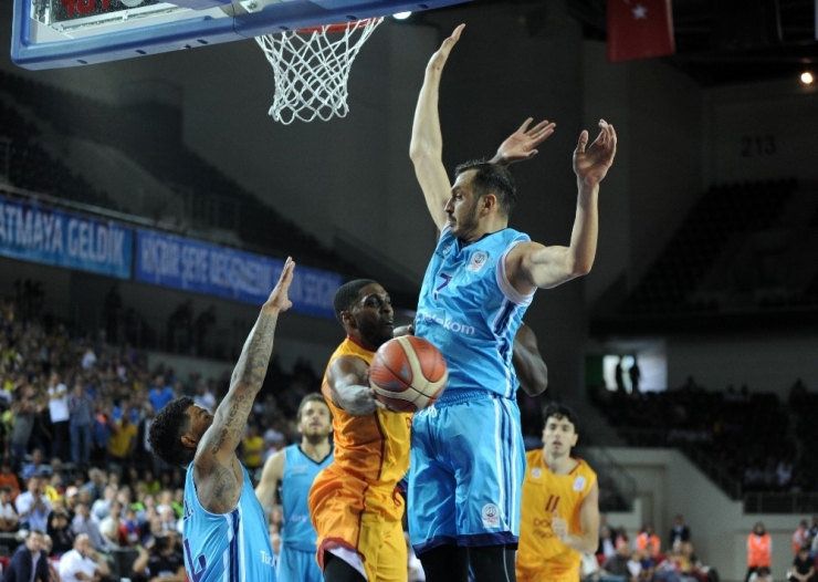 Tbsl: Türk Telekom: 78 - Galatasaray Doğa Sigorta: 66