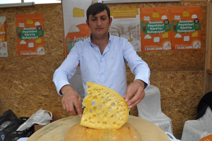 Yöresel Peynirler Buluşması’na Gravyer Peyniri Damga Vurdu