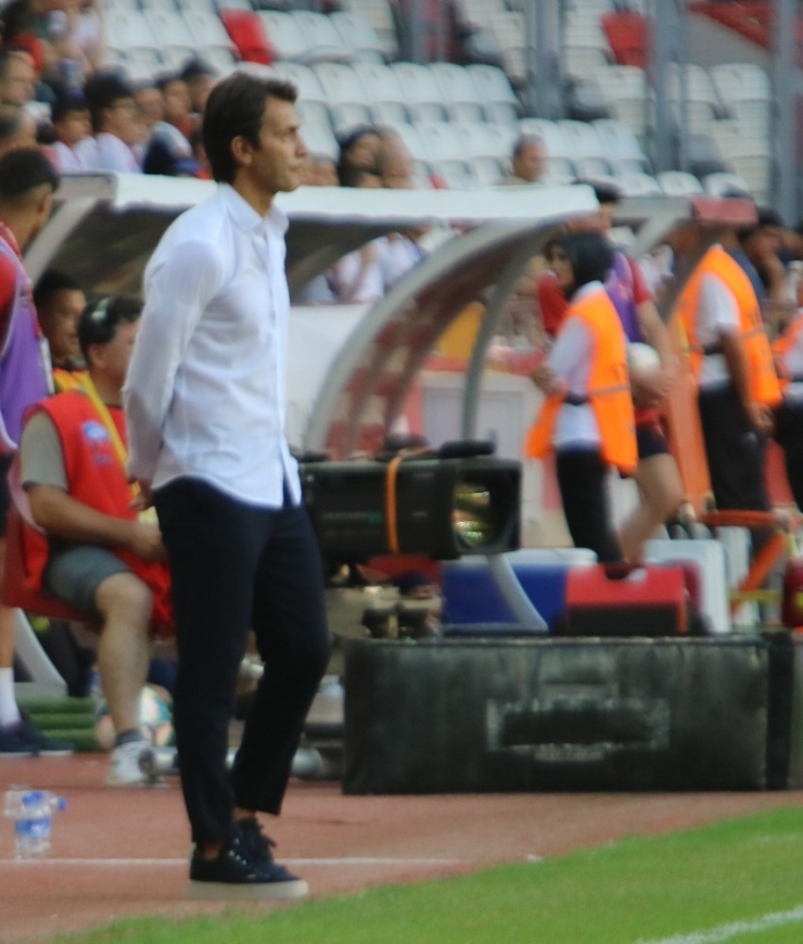 Bülent Korkmaz’dan Hakan Özmert’e Övgü Dolu Sözler