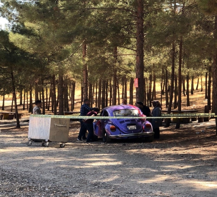 Aracının Altında Ölü Olarak Bulundu