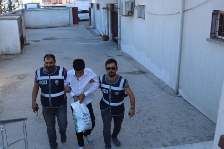 Telefon Dolandırıcısı Kıskıvrak Yakalandı