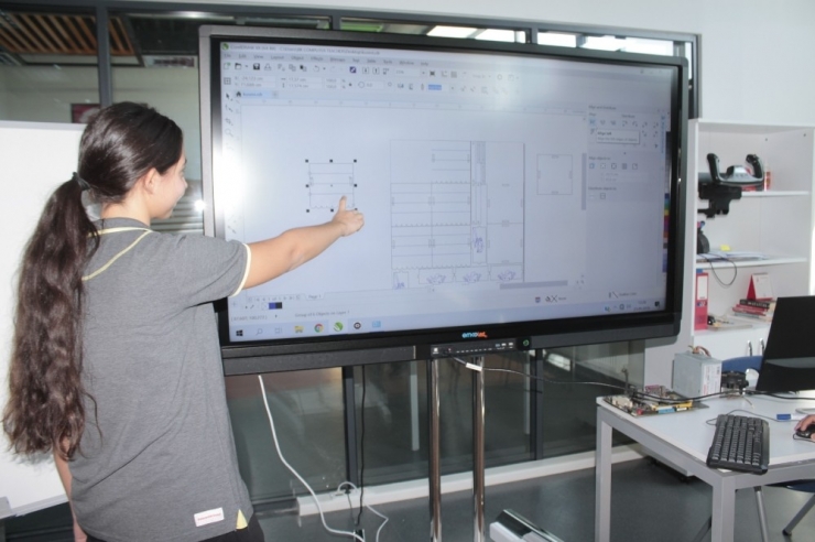 Diyarbakırlı Öğrencilerden Örnek Davranış