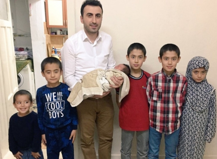 Göç İdaresi Müdürlüğü’nden ’Abdullah’ Bebeğe Ziyaret