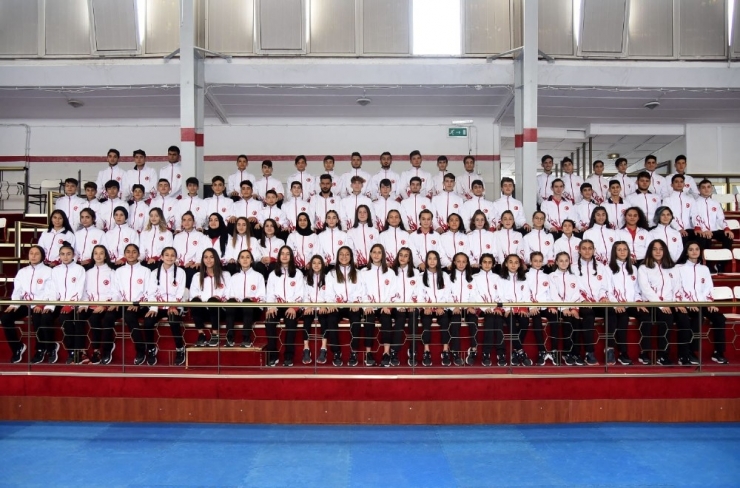 Göktaş: "Kalbimiz Büşra İle İspanya’da Atacak"