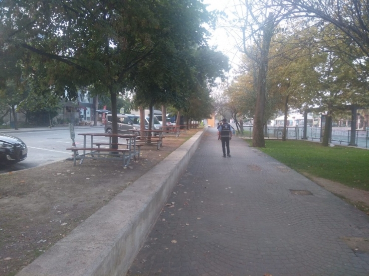 İzmit’te Zabıta Ekiplerinden Pazar Denetimleri