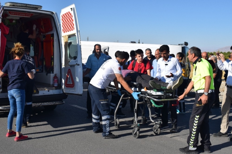 Malatya’da Halk Otobüsü Devrildi: En Az 25 Yaralı