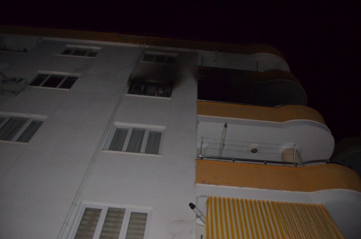 Osmaniye’de Ev Yangını