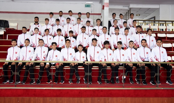 Sakarya Büyükşehir’li Sporcu Milli Takım Kadrosu’na Katıldı