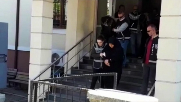 Iraklı Kadının Evinde Ölü Bulunması İle İlgili Eşi İle 3 Yakını Tutuklandı