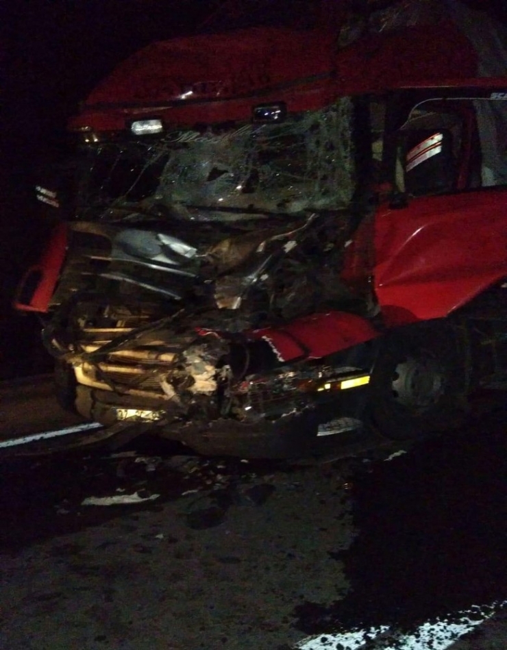 Sinop’ta İki Kamyon Çarpıştı: 1 Yaralı