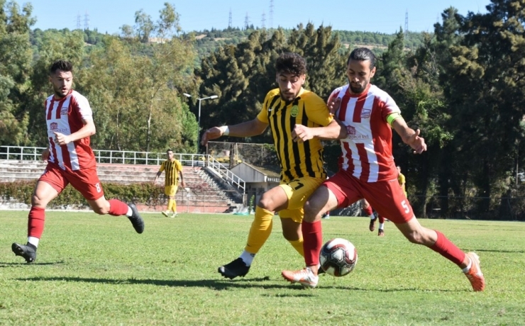 Aliağaspor Fk Evinde Berabere Kaldı