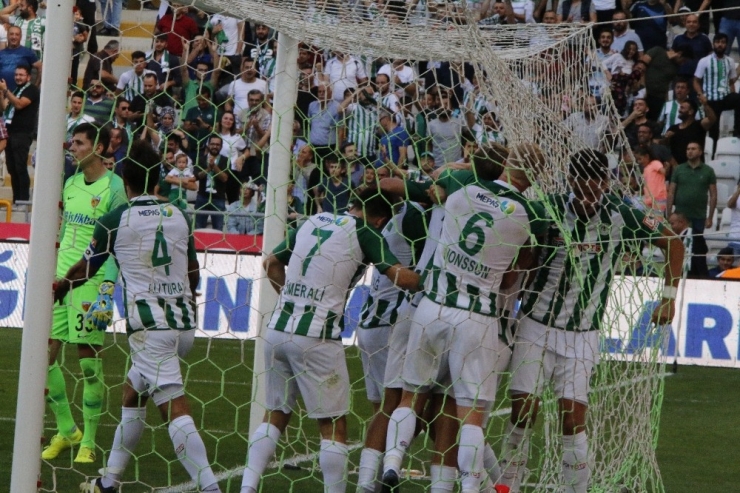 Süper Lig: Konyaspor: 1 - İstikbal Mobilya Kayserispor: 1 (İlk Yarı)