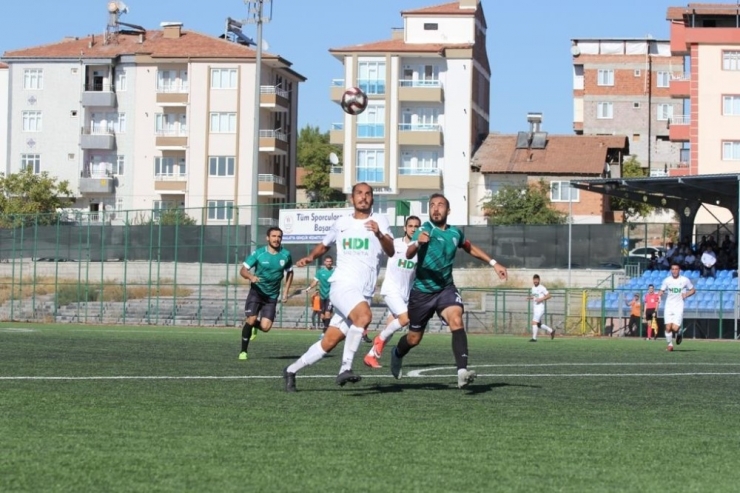 Tff 3. Lig: M.yeşilyurt Belediyespor: 1 - Pazarspor: 2