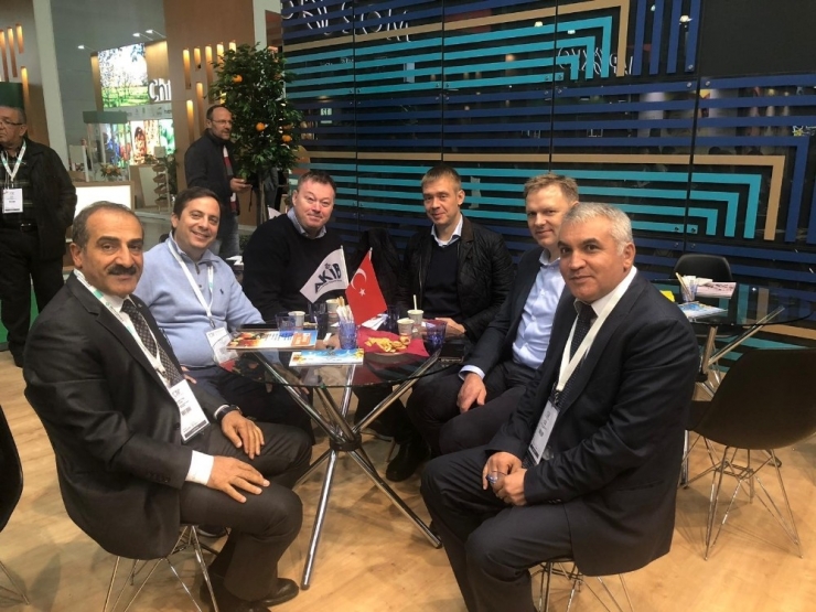 Yaş Meyve Sebzeciler Rusya’da Liderliği Geri Almak İstiyor