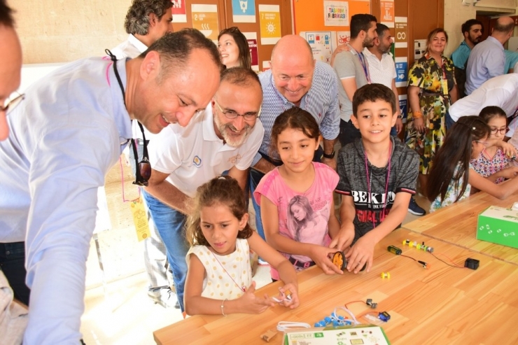 Tegv Mardin Savur Öğrenim Birimi Tasarım Ve Beceri Atölyesi Açıldı