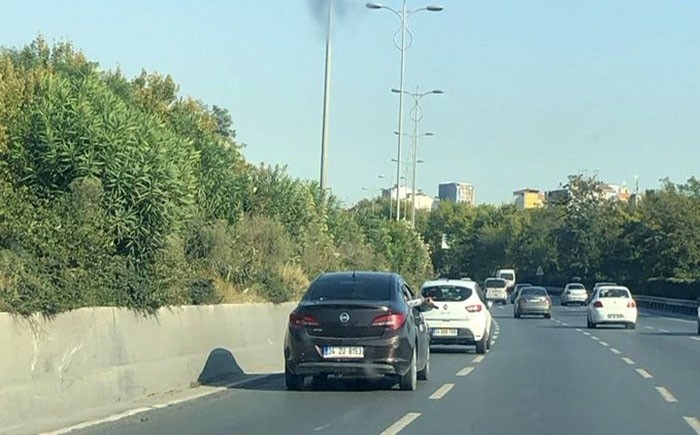 Trafikte Şok Görüntü