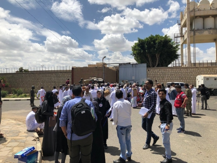 Husiler 290 Mahkumu Serbest Bıraktı