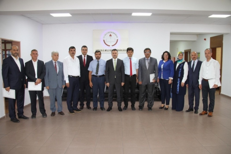 Kts’den Kumluca’daki 2 Okula Ödül