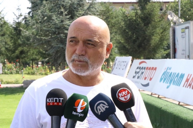 Hikmet Karaman İstifa Etti