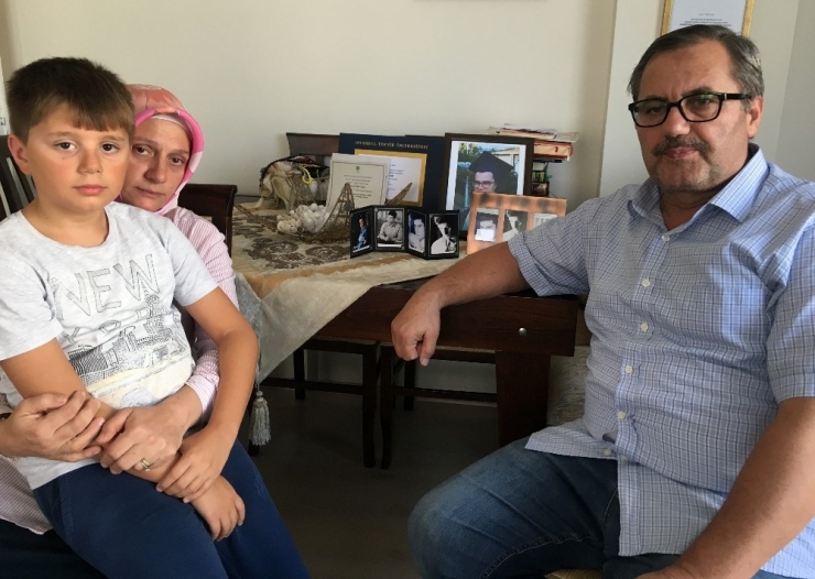 İtü’lü Halit Ayar’ın Acılı Anne Babası Oğullarını Öldüren Sanıklara İstenen Cezayı Yetersiz Buldu