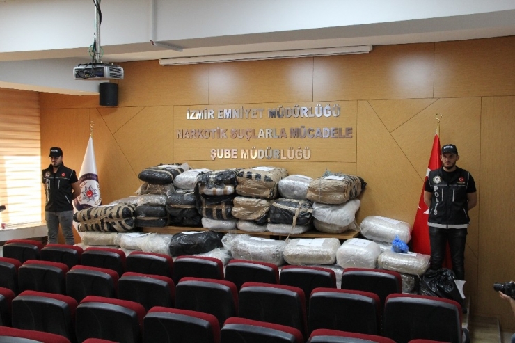 Bir Anahtardan Yola Çıkan Ekipler 1 Ton Uyuşturucu Buldu