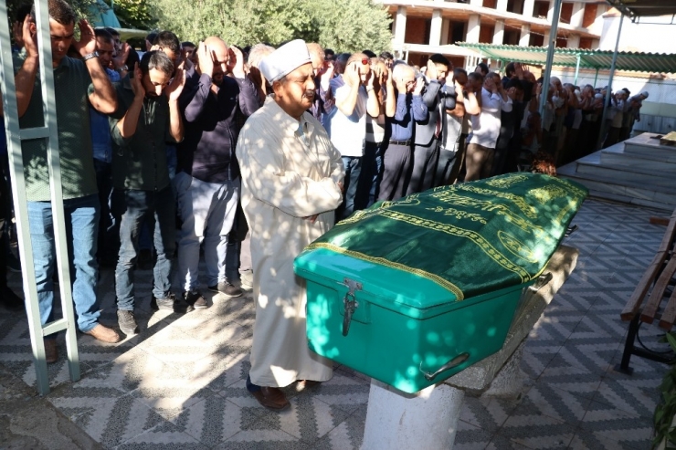 Kızının Gözleri Önünde Öldürülen Babaya Son Veda