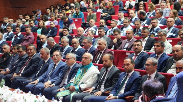 Niğde Ömer Halisdemir Üniversitesi Akademik Yılı Açıldı